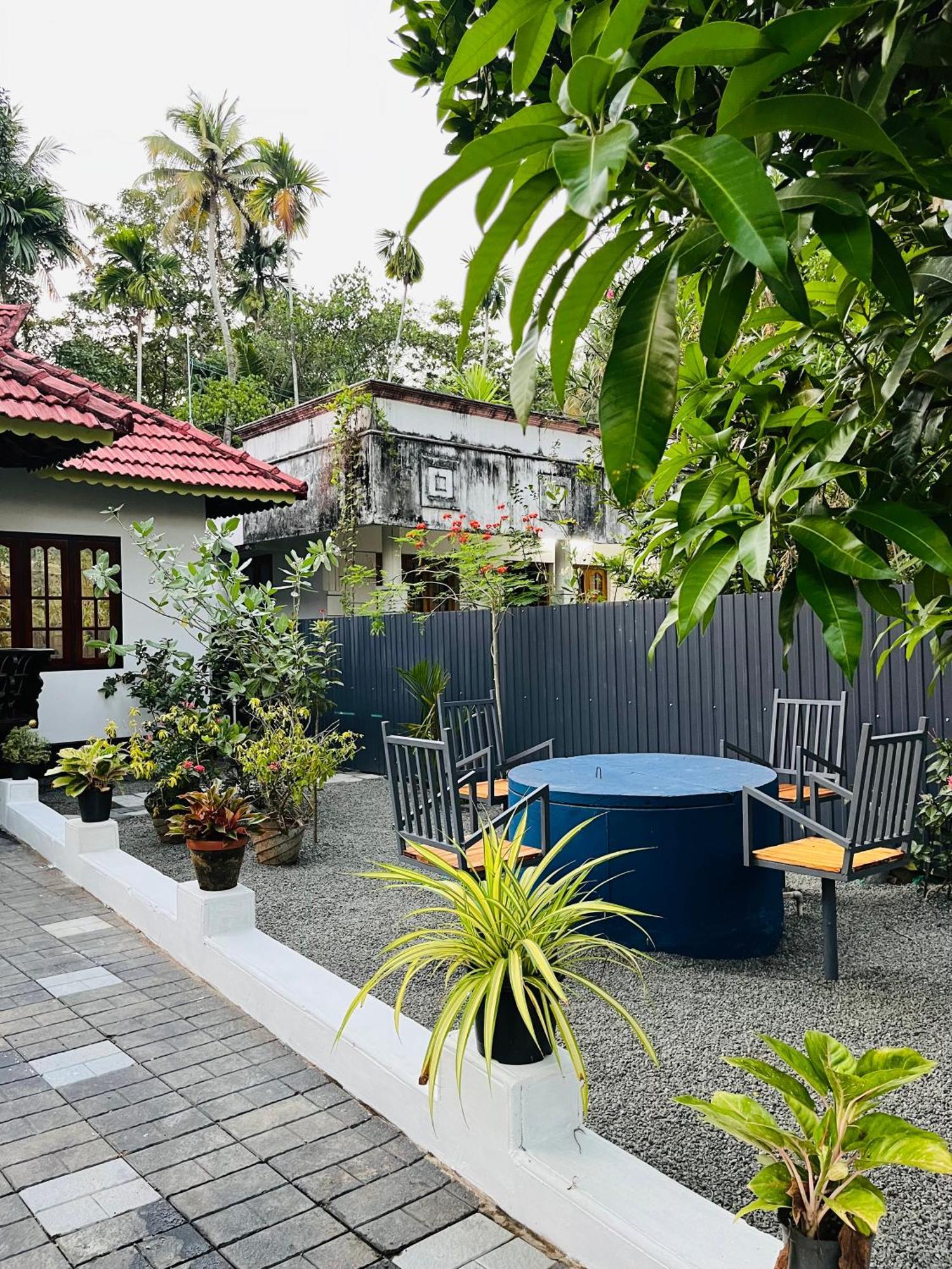 Eden Cabana Alappuzha Exterior photo